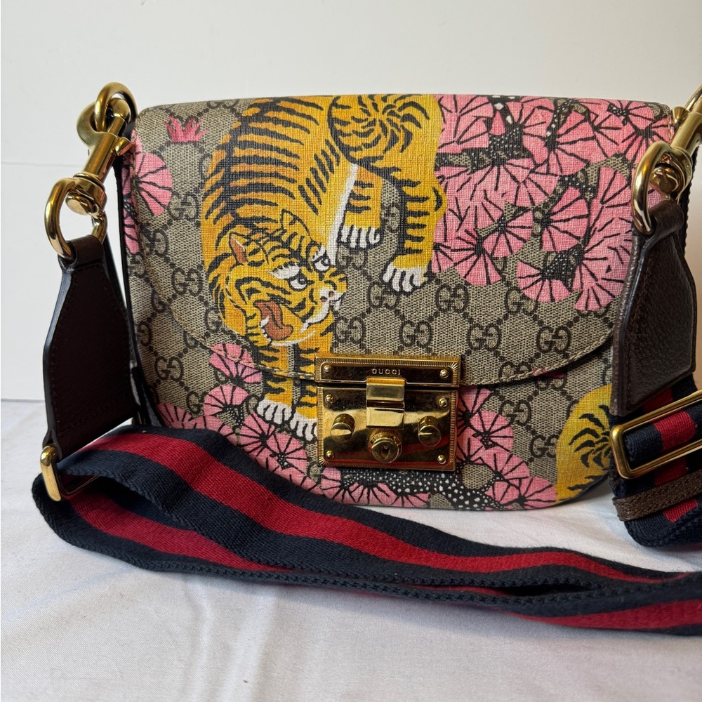 Gucci Padlock GG Sylvie Web Accent & Bengal Print 2-Ways Saddle Bag GG Supremex